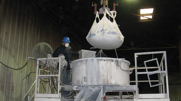 After using Blastcretersquos 2200lb pan mixer Riverside Refractories suggested some modifications that allow both dry blending and precast options The results save time materials and costs through smallbatch mixing