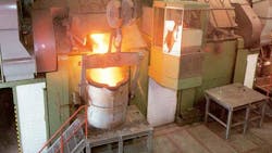 An induction meling furnace system An induction meling furnace system
