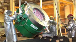 Rayteq DT Series furnace pouring 1