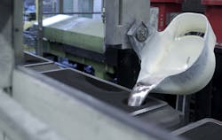 pouring aluminum sand casting GF Automotive pouring aluminum sand casting GF Automotive