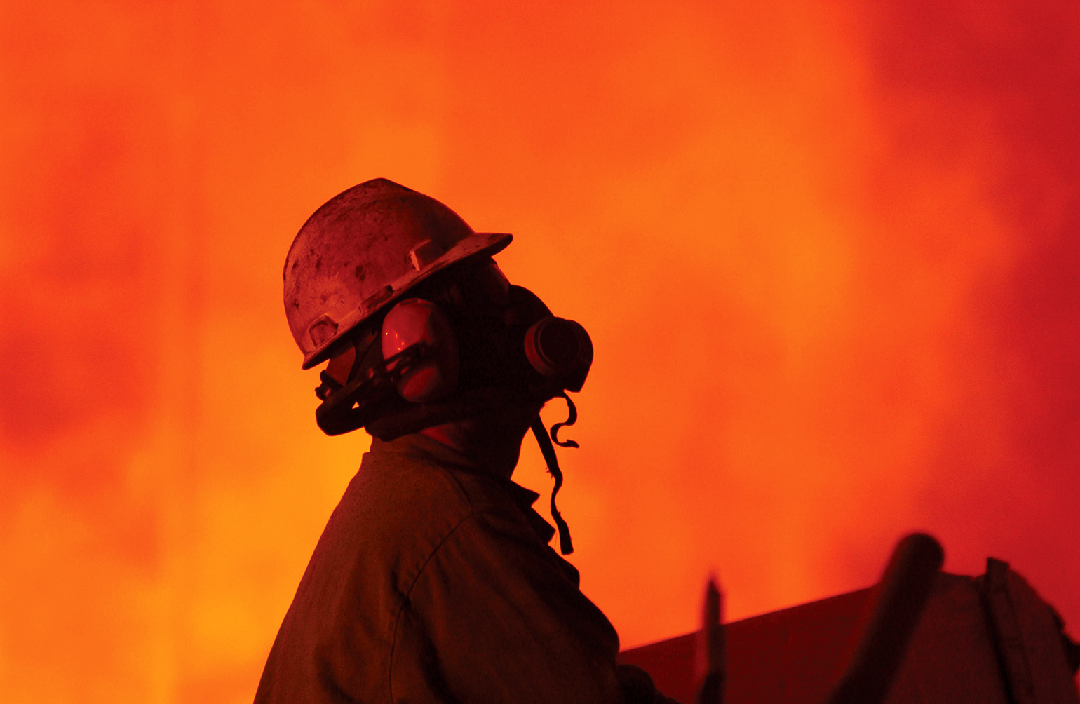 Worker Ppe Melting 1540 5e55438c7c97e