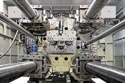 The IPG TF (toggle-free) high-pressure diecasting process is flexible thanks to four independent screws that make it possible to offset any geometric imperfections and thermal expansion in the die as product and process conditions change. The IPG TF (toggle-free) high-pressure diecasting process is flexible thanks to four independent screws that make it possible to offset any geometric imperfections and thermal expansion in the die as product and process conditions change.