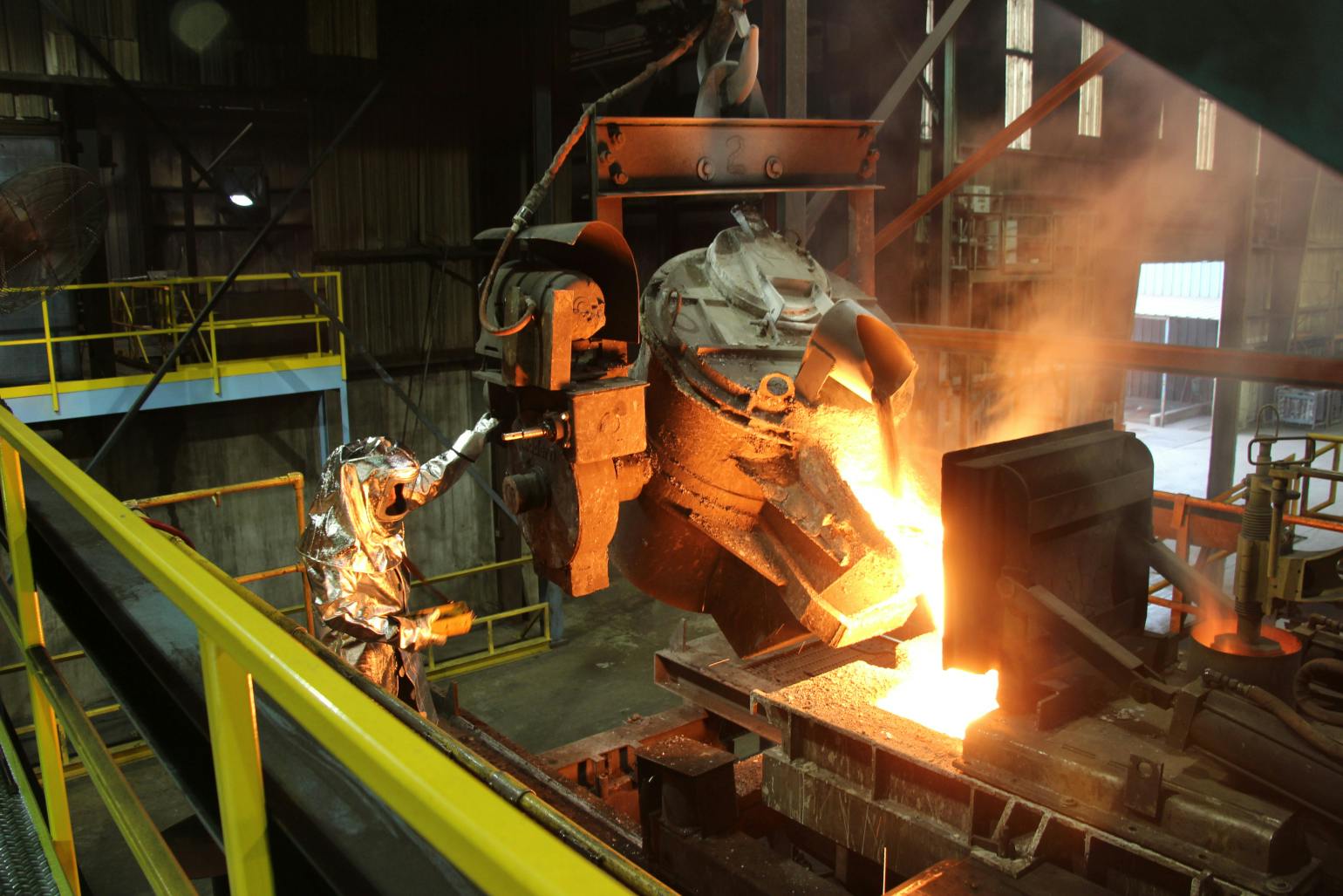 Inductotherm Visipour automated pouring system.