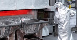 Skimming molten aluminum Skimming molten aluminum